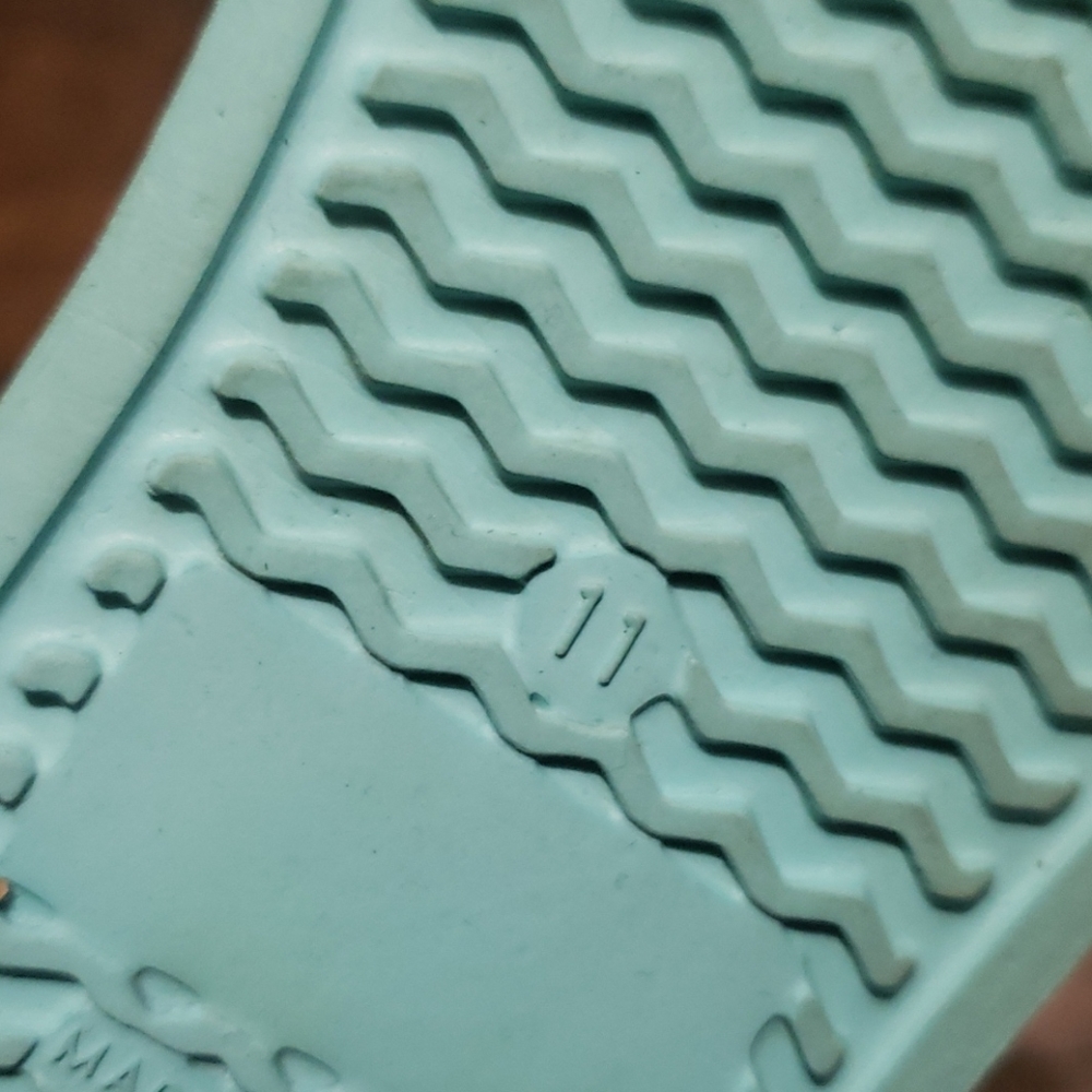 Kids Slip on shoes - Picture 5 of 6